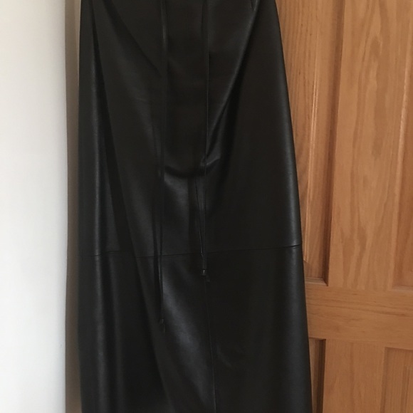 Genuine Leather Skirt from Upstar Continental purchased in June 2008 - Picture 5 of 17